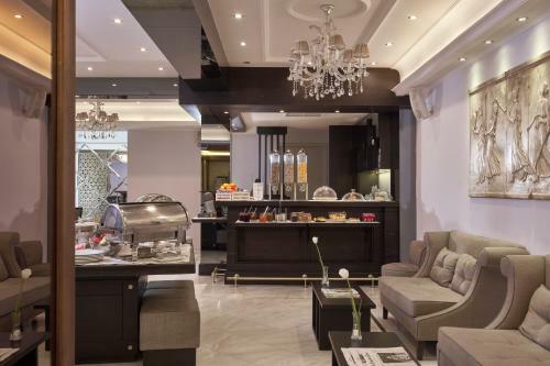 Ava Hotel And Suites