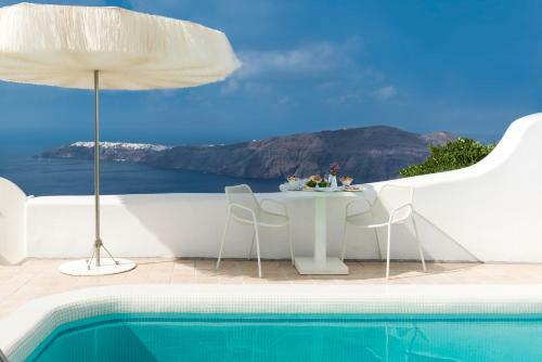 Hotel White Santorini Suites & Spa
