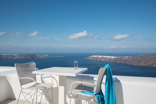 Hotel White Santorini Suites & Spa