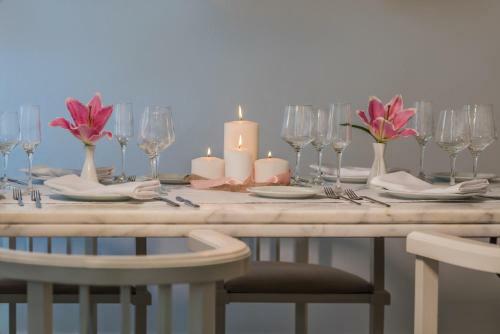 Hotel White Santorini Suites & Spa