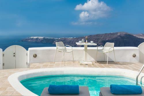 Hotel White Santorini Suites & Spa
