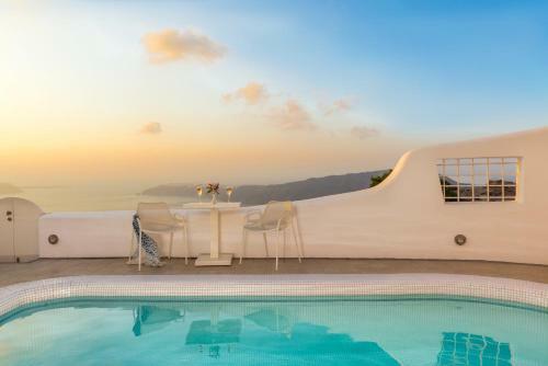 Hotel White Santorini Suites & Spa