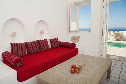 Hotel White Santorini Suites & Spa