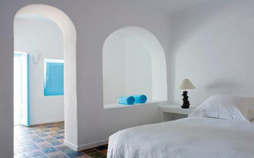 Hotel White Santorini Suites & Spa