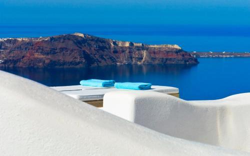 Hotel White Santorini Suites & Spa