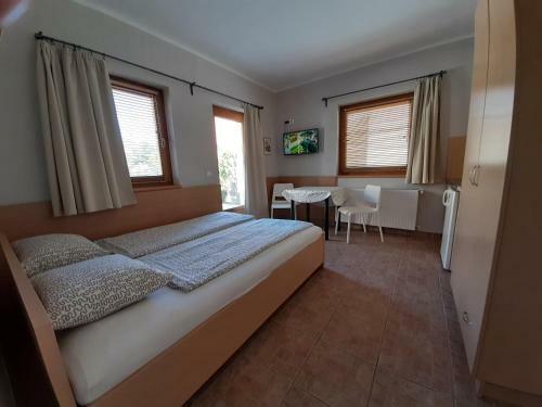 Familia Apartmanh�z