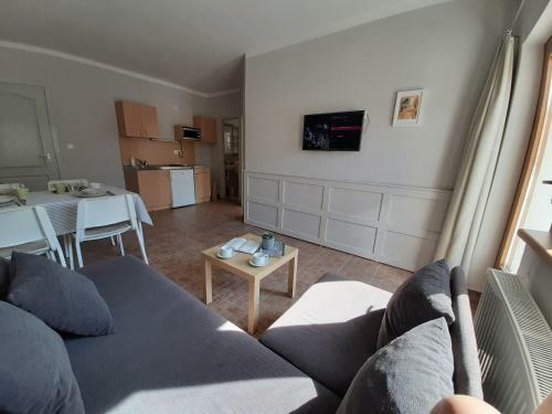 Familia Apartmanh�z