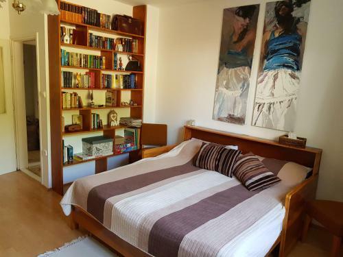 Hostal Farkask? Vend�gh�z