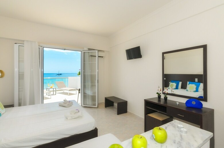 Mouria Studios & Apartments