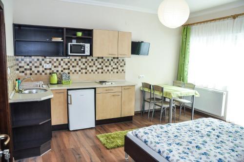 Magyar Apartman Iii.