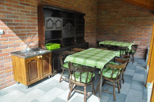 Magyar Apartman Iii.
