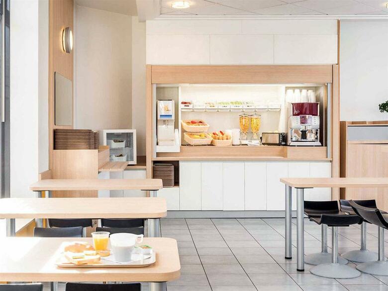 Hotelf1 Paris Saint Ouen March� Aux Puces