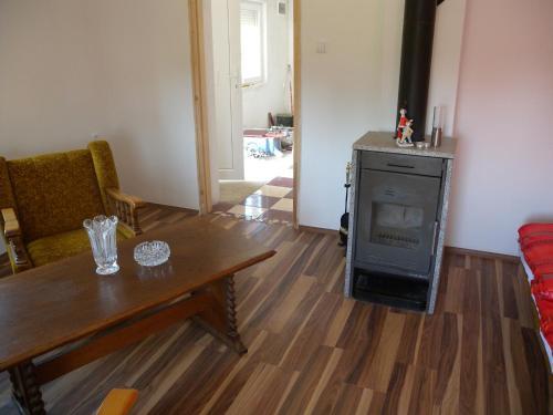 Balatonbereny One-bedroom Apartment 1