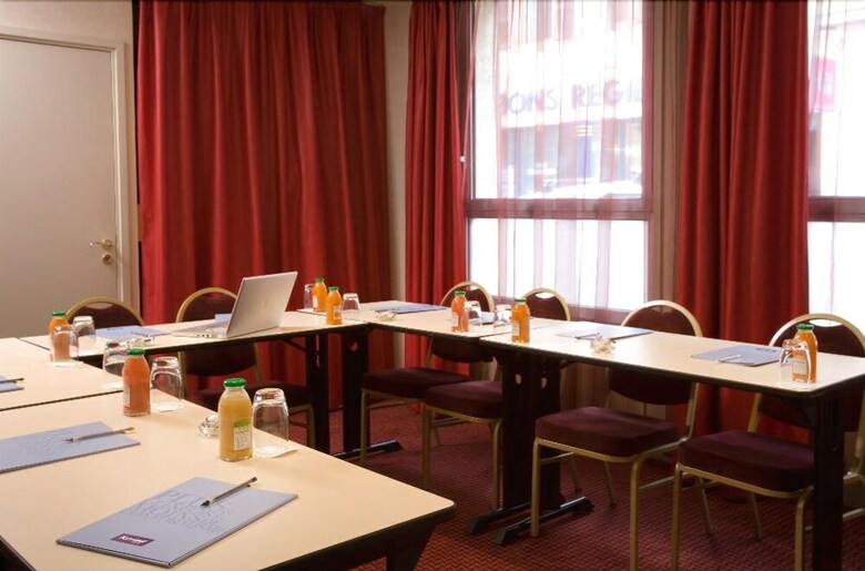 Hotel Kyriad Villefranche Sur Saone