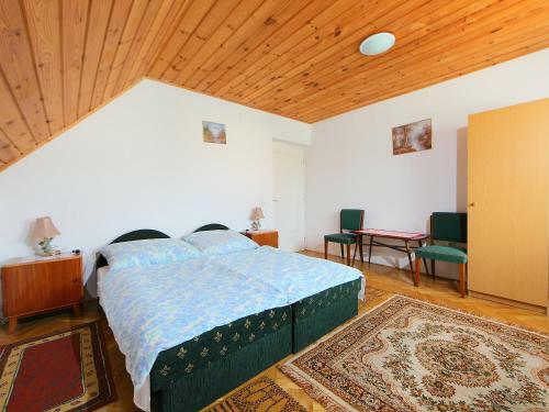 Holiday Home Balaton H2058