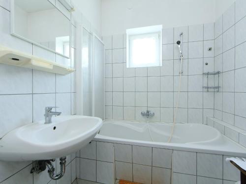Holiday Home Balaton H2058