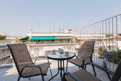 Bright Thessaloniki Apartment