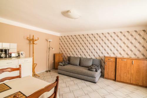Nemes Apartmanh�z