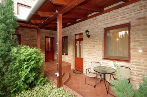Var�zsk? Apartmanh�z