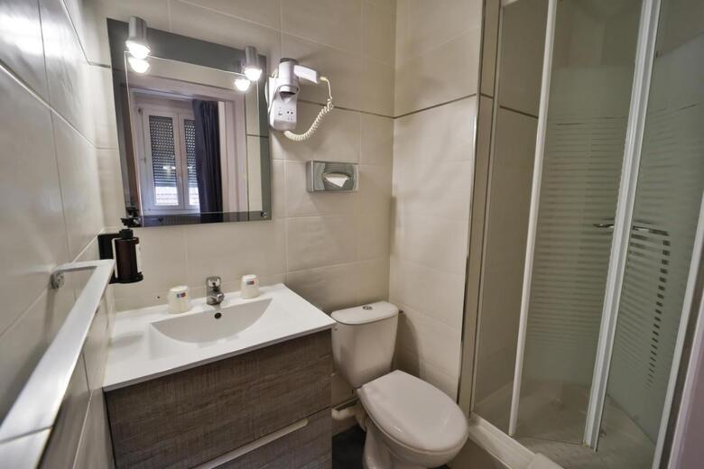 Hotel H�tel De L'europe Grenoble Hyper-centre