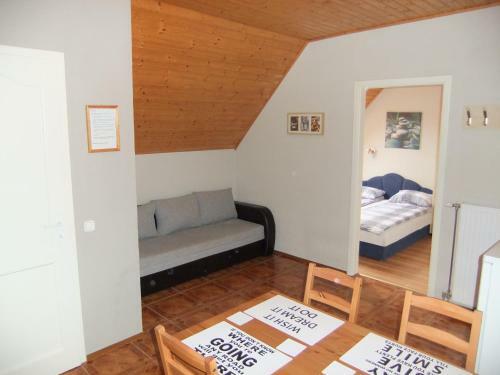Lili Apartman
