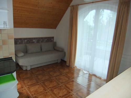 Lili Apartman