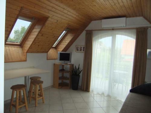 Lili Apartman