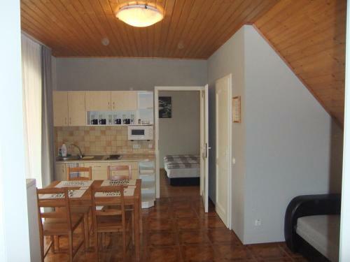 Lili Apartman