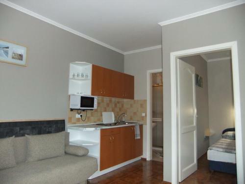 Lili Apartman