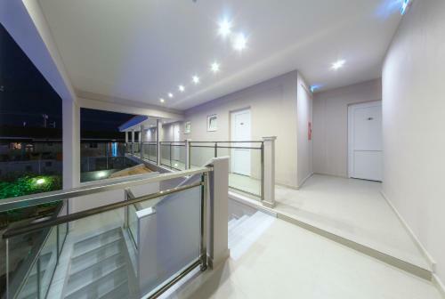 Vice Apartments