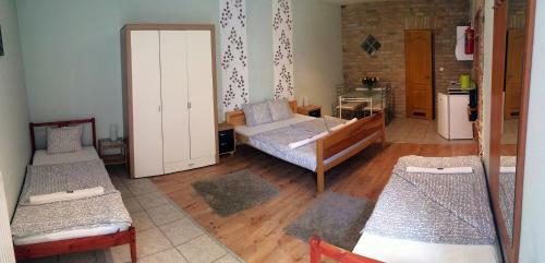 Hostal Mediterr�n Vend�gh�z