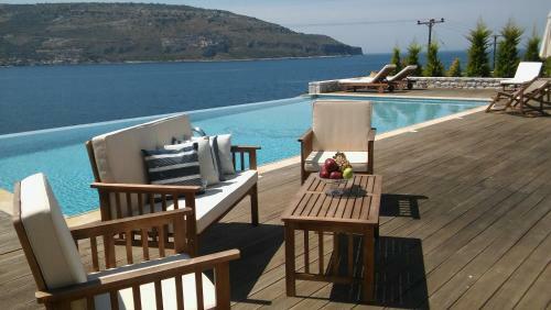 Apartamento ?n Plo Luxury Suites