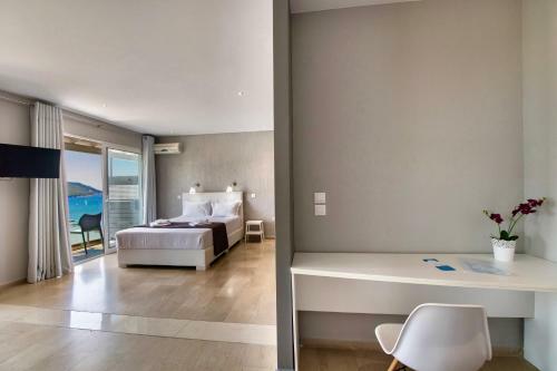Ponti Beach Hotel