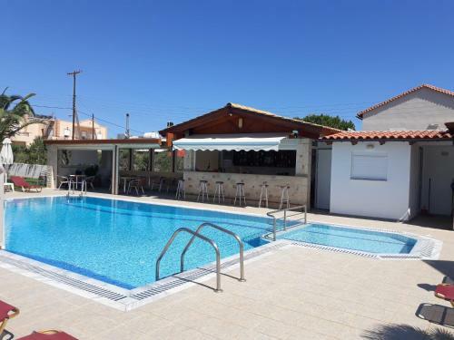 Elpida Apartments