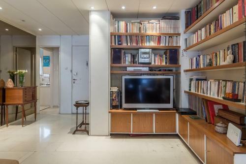 Apartamento Art Deco Spacious Appartment Close To Centre