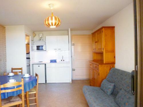 Apartment Front De Mer.8
