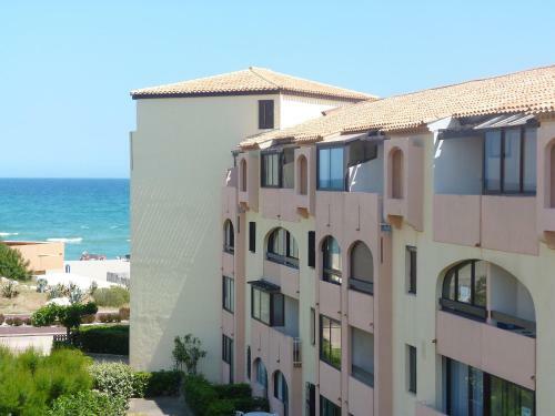 Apartment Front De Mer.8