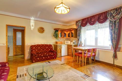 Apartment Heviz 14