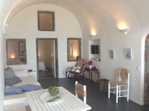 Altana Cliffside Villas