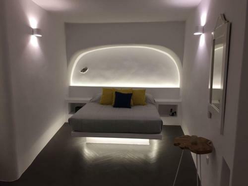 Altana Cliffside Villas