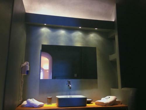 Altana Cliffside Villas