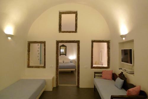 Altana Cliffside Villas