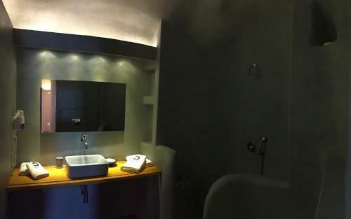 Altana Cliffside Villas