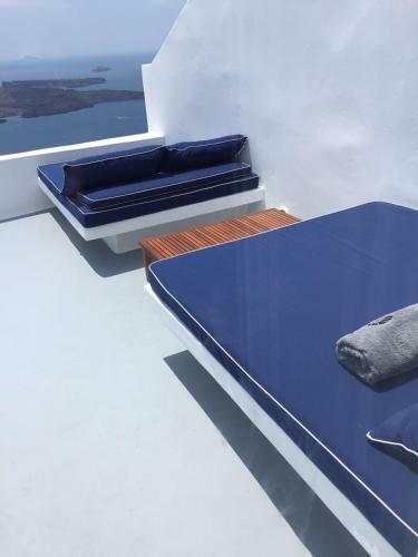 Altana Cliffside Villas