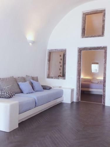 Altana Cliffside Villas