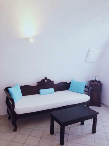 Altana Cliffside Villas