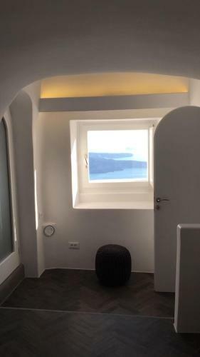 Altana Cliffside Villas