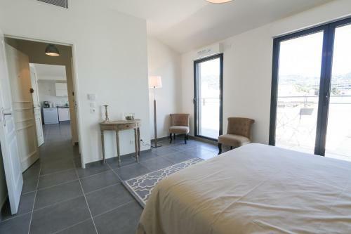 Apartment Rue Merle