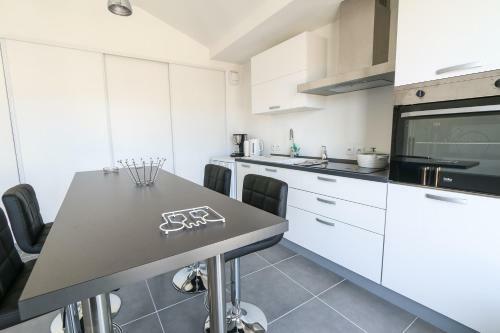 Apartment Rue Merle