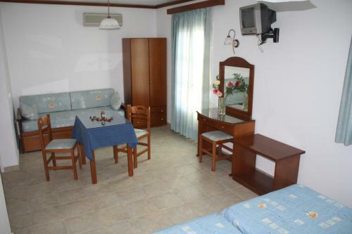 Naxos Edem Studios & Apartments